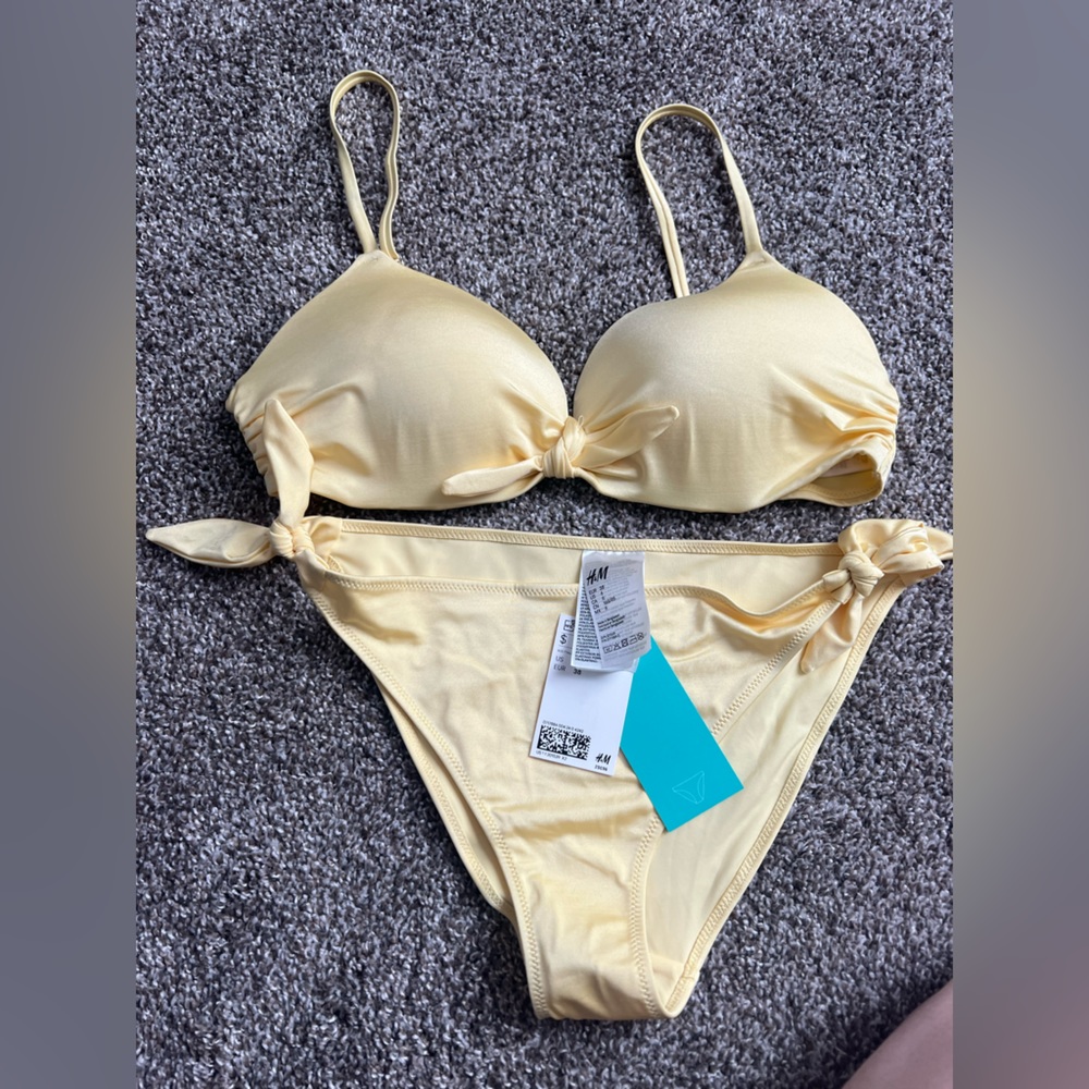 Yellow Bikini
